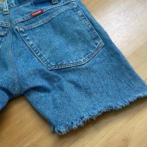 Vintage Wrangler Blue Dad Cut Shorts 26”